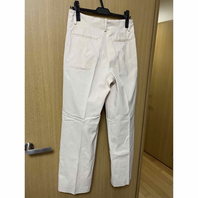 Plage(プラージュ)の新品タグ付　Plage 【R’IAM】CHINO パンツ　ベージュ38 レディースのパンツ(カジュアルパンツ)の商品写真