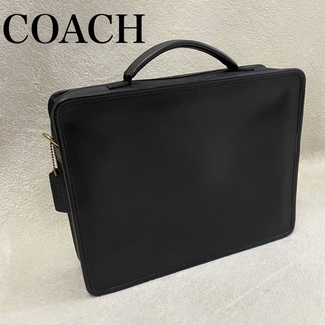 COACH(コーチ)のCOACH ビジネスバック　A4サイズ　パソコンケース　PCケース　ブラック メンズのバッグ(ビジネスバッグ)の商品写真