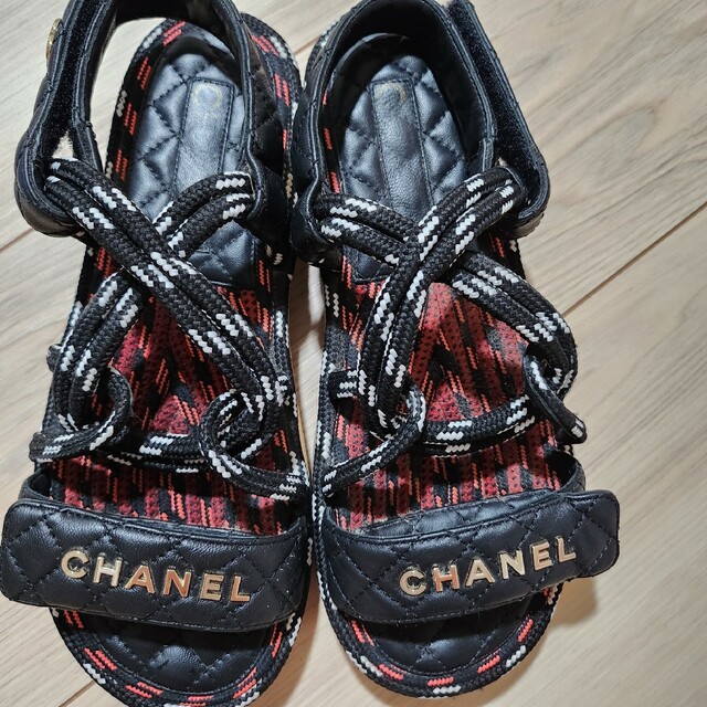 CHANEL(シャネル)のシャネルサンダル37 レディースの靴/シューズ(サンダル)の商品写真