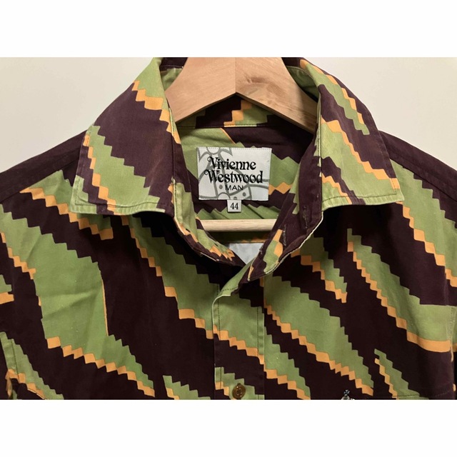 Vivienne Westwood(ヴィヴィアンウエストウッド)のヴィヴィウエストウッド　長袖シャツ　総柄 メンズのトップス(シャツ)の商品写真