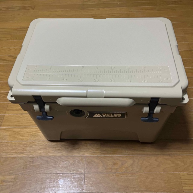 VASTLAND タフクーラーボックス 33.1Lの通販 by yuuki's shop|ラクマ