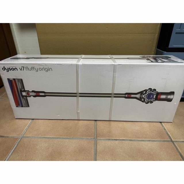 Dyson(ダイソン)のDyson V7 Fluffy Origin SV11 新品 スマホ/家電/カメラの生活家電(掃除機)の商品写真