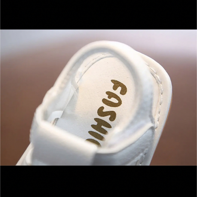 ❤️夏にぴったり❤️ベビーサンダル　フェイクレザー　ピコピコサンダル　13センチ キッズ/ベビー/マタニティのベビー靴/シューズ(~14cm)(サンダル)の商品写真