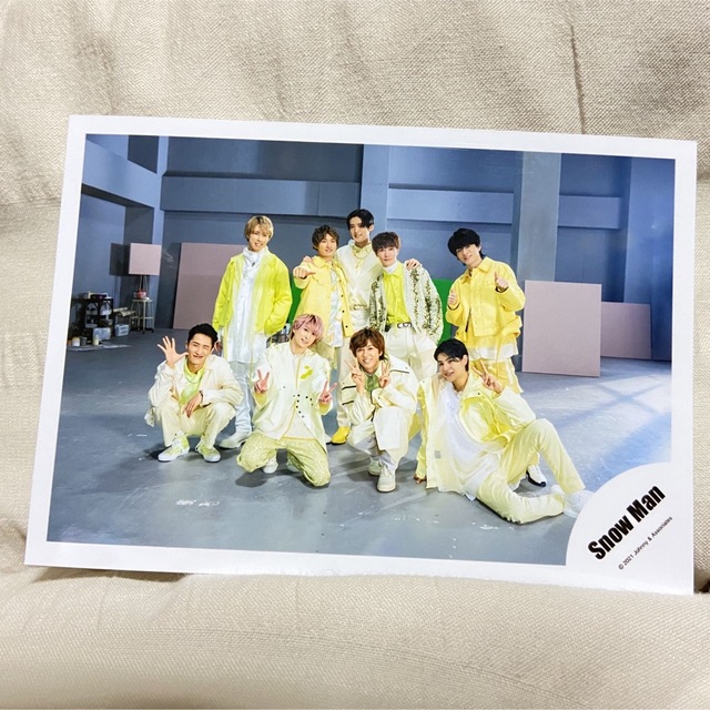 Snow Man(スノーマン)のSnowMan 公式写真 HELLOHELLO エンタメ/ホビーのタレントグッズ(アイドルグッズ)の商品写真