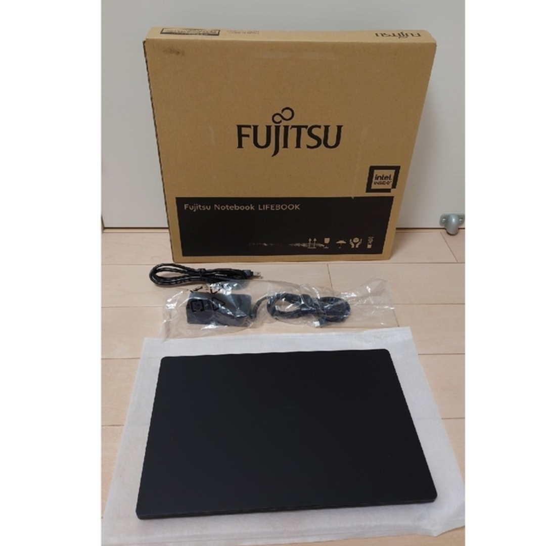 新品　Fujitsu LIFEBOOK U9312/K FMVU4902E