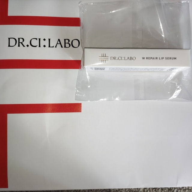 Dr.Ci Labo(ドクターシーラボ)のドクターシーラボ　WRリップセラム コスメ/美容のスキンケア/基礎化粧品(リップケア/リップクリーム)の商品写真