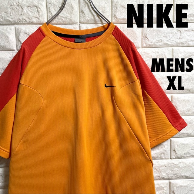 NIKE(ナイキ)のNIKE ナイキ　ドライTシャツ　刺繍ロゴ　メンズXLサイズ メンズのトップス(Tシャツ/カットソー(半袖/袖なし))の商品写真