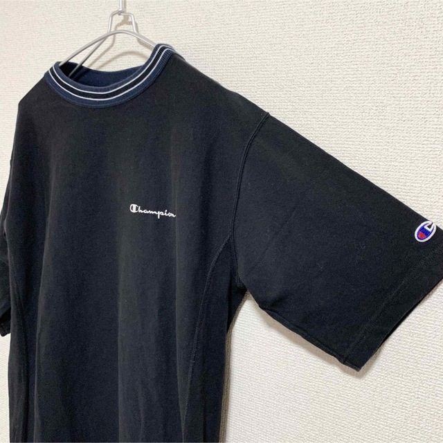 Champion(チャンピオン)のチャンピオン リバースウィーブTシャツ メンズM 黒 刺繍ロゴ リブライン メンズのトップス(Tシャツ/カットソー(半袖/袖なし))の商品写真