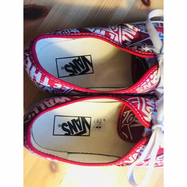 AUTHENTIC（VANS）(オーセンティック)のロサンゼルス購入　オフザウォールパターン　オーセンティック　レッド メンズの靴/シューズ(スニーカー)の商品写真