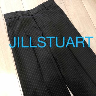 ジルスチュアート(JILLSTUART)の【美品◎】クリーニング済　スラックス　パンツ　茶色　ストライプ(クロップドパンツ)