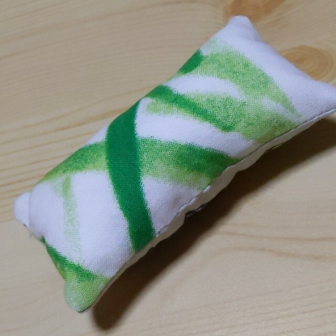 ハンドメイド ピンクッション 針山 手芸道具 marimekko ハンドメイドの生活雑貨(その他)の商品写真