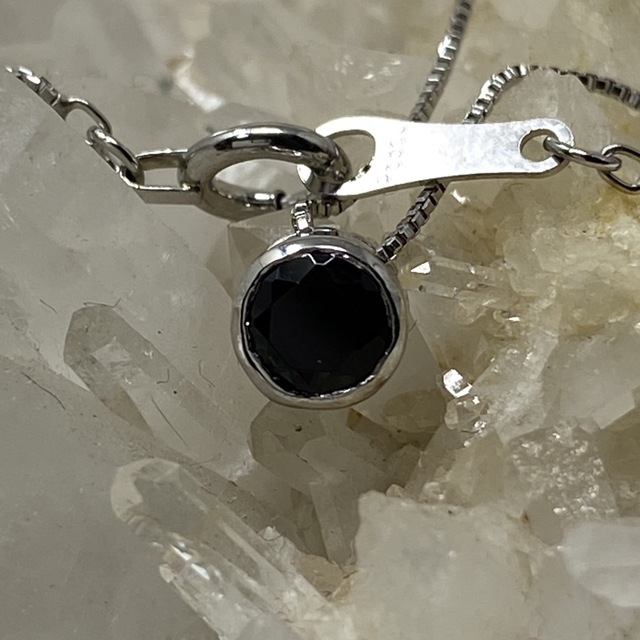 pt900 pt850 天然ブラックダイヤモンド 0.30ct ペンダント-