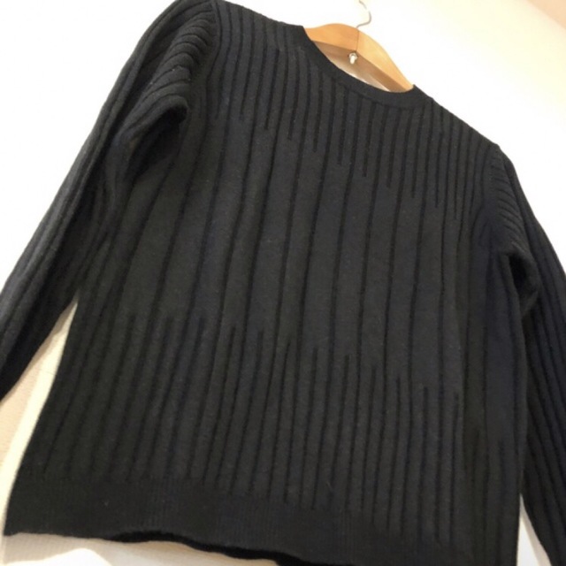 美品 favori 黒 デザインニット リブ柄 長袖