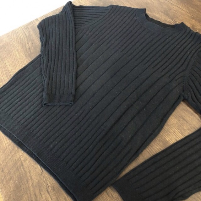 美品 favori 黒 デザインニット リブ柄 長袖