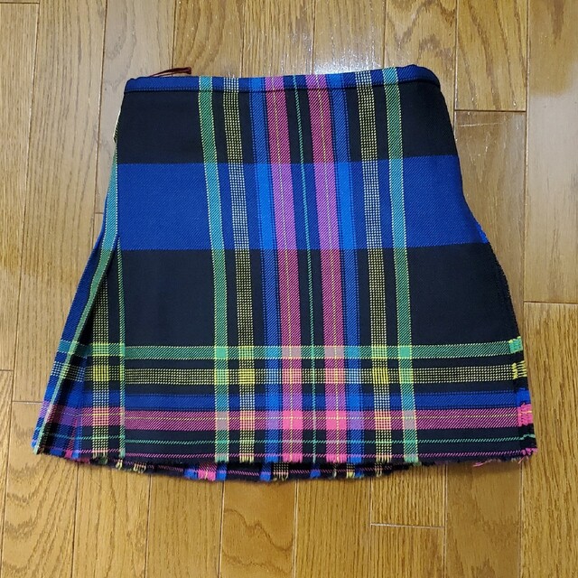 Vivienne Westwood(ヴィヴィアンウエストウッド)のviviennewestwood ｷﾙﾄ ﾒﾄﾛﾎﾟﾘﾀﾝ ﾀｰﾀﾝ ｽｶｰﾄ レディースのスカート(ミニスカート)の商品写真