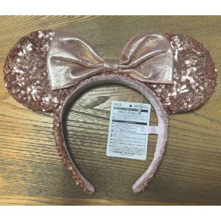 ディズニー(Disney)の新品タグ付 ディズニーリゾート ミニー スパンコール カチューシャ ベージュ(キャラクターグッズ)