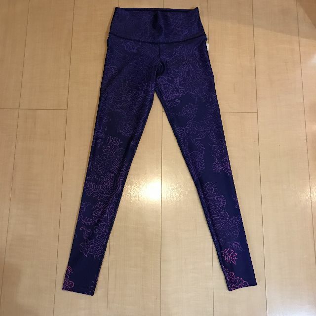 Flora柄【新品】inner fire ヨガレギンスフル丈
