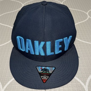 オークリー(Oakley)の【OAKLEY】メンズ　キャップ(キャップ)