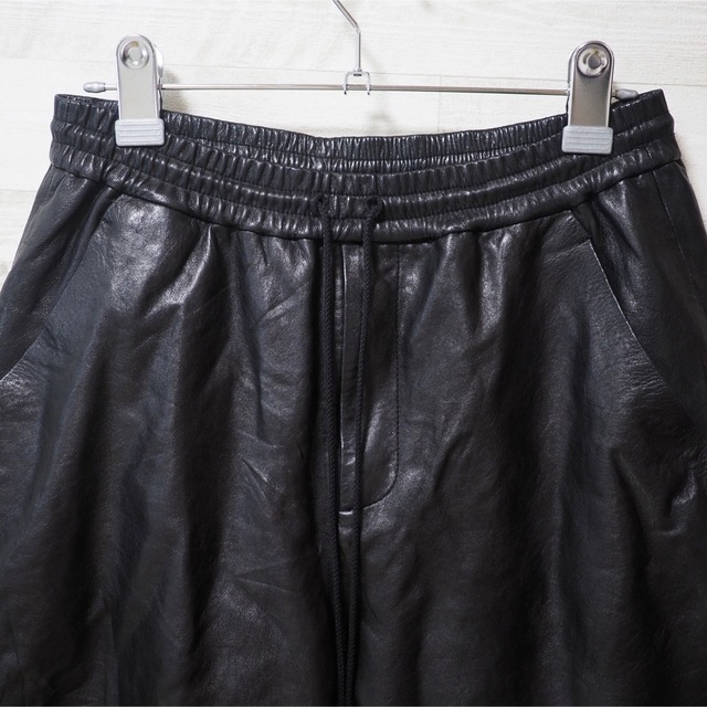 Alexander Wang(アレキサンダーワン)のT by ALEXANDER WANG Washed LeatherShorts メンズのパンツ(ショートパンツ)の商品写真