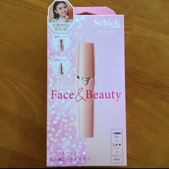 Schick(シック)のSchick☆ハイドロシルク Face & Beauty☆シック☆うぶ毛処理 スマホ/家電/カメラの美容/健康(レディースシェーバー)の商品写真