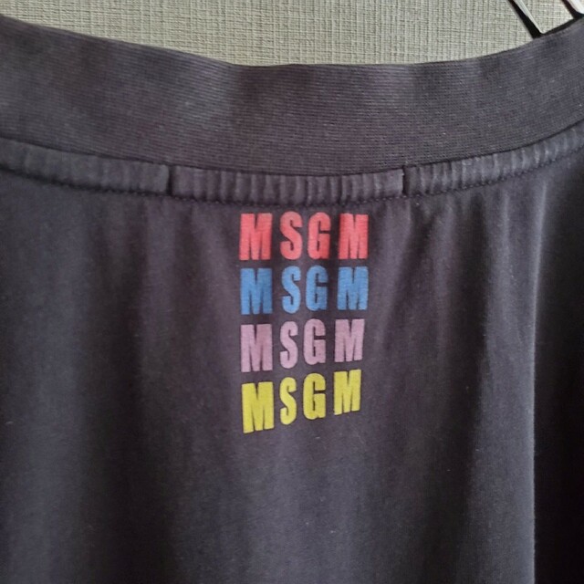 MSGM(エムエスジイエム)のMSGM ロンT 袖ロゴ 長袖Tシャツ 黒ブラック メンズのトップス(Tシャツ/カットソー(七分/長袖))の商品写真