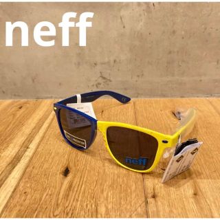 ネフ(Neff)の新品送料込み　ネフ　サングラス　ブルーイエロー(サングラス/メガネ)