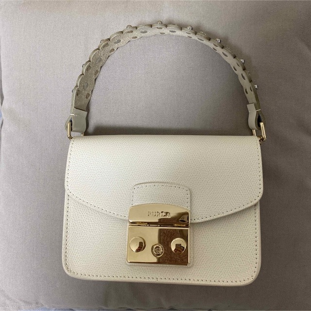 FURLA ハンドルストラップ