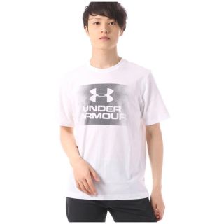 アンダーアーマー(UNDER ARMOUR)の新品送料込み　アンダーアーマー　Tシャツ　ホワイト　L(Tシャツ/カットソー(半袖/袖なし))