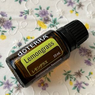 ドテラ(doTERRA)の⚪︎新品⚪︎doTERRA レモングラス　15ml  (エッセンシャルオイル（精油）)