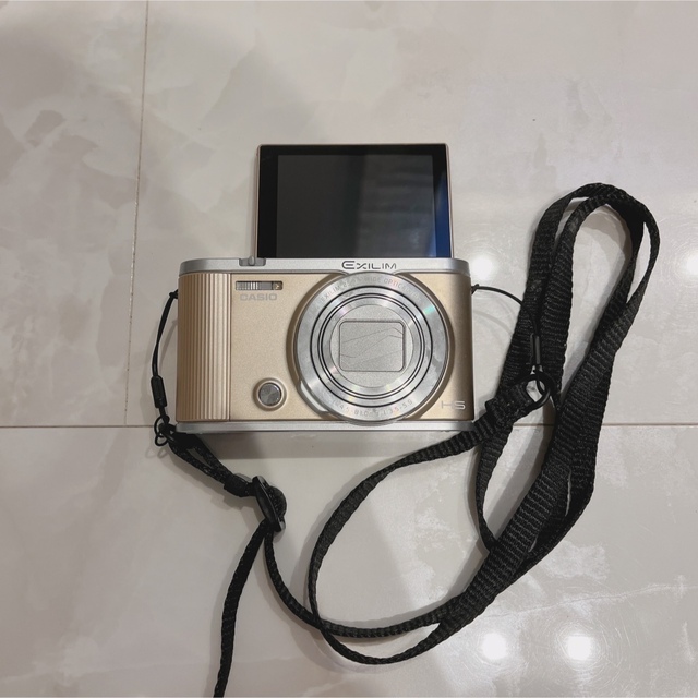 CASIO HIGH SPEED EXILIM EX-ZR1800GD スマホ/家電/カメラのカメラ(コンパクトデジタルカメラ)の商品写真
