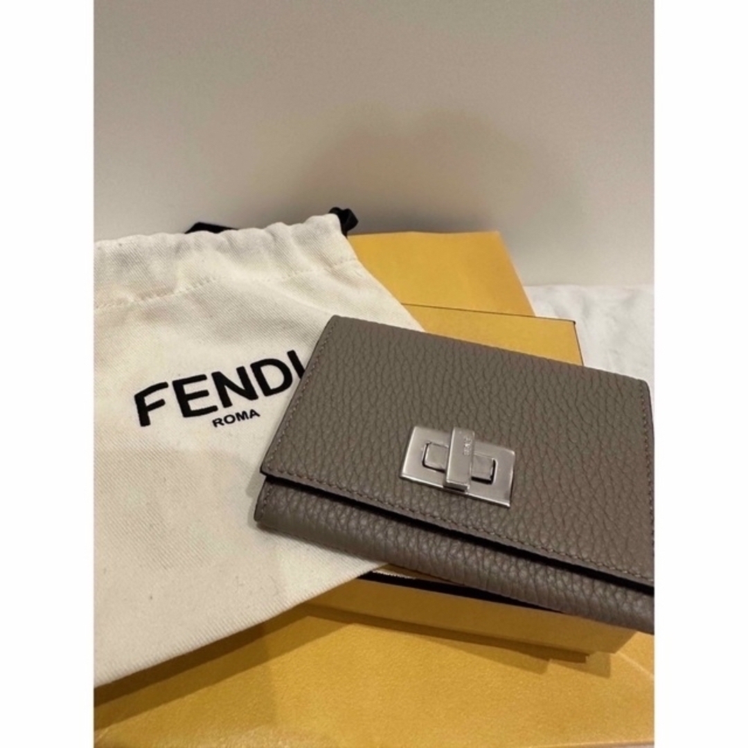 FENDI(フェンディ)のFENDI ビジネスカードケース 名刺入れ レディースのファッション小物(名刺入れ/定期入れ)の商品写真