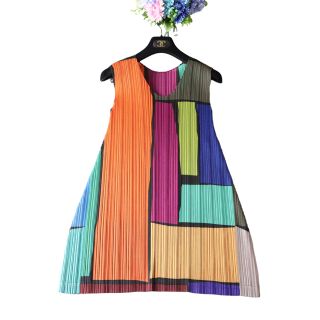 プリーツプリーズイッセイミヤケ(PLEATS PLEASE ISSEY MIYAKE)の【極美品】PLEATS PLEASE マルチカラー　ワンピース(ミニワンピース)