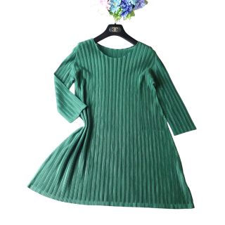 プリーツプリーズイッセイミヤケ(PLEATS PLEASE ISSEY MIYAKE)の【極美品】PLEATS PLEASE グリーン　チュニック　ワンピース(チュニック)