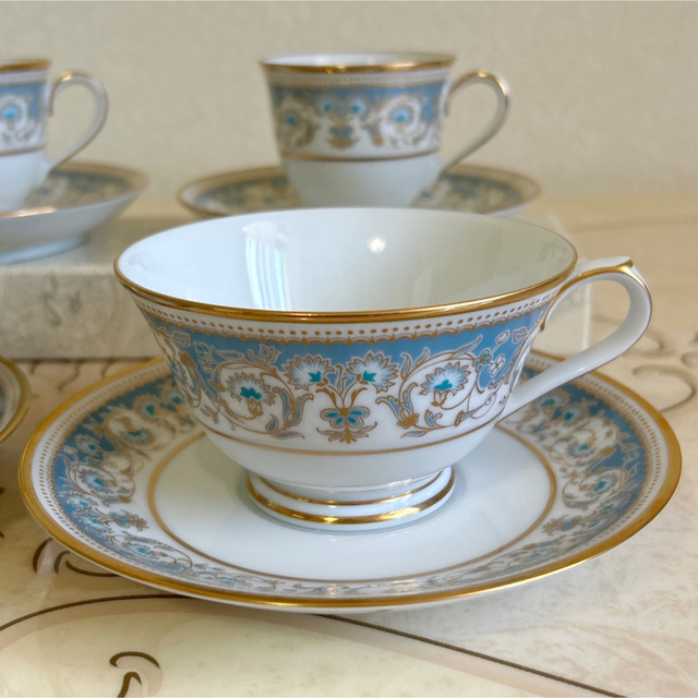 Noritake   廃番人気ノリタケ ポロネーズ カップ＆ソーサー 4客