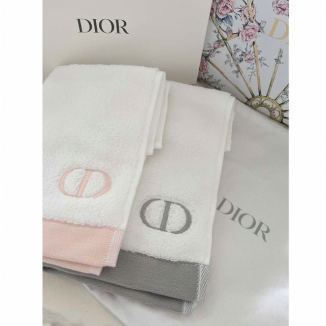 Dior(ディオール)のDIOR ミニタオル　期間限定2500→2000 レディースのファッション小物(ハンカチ)の商品写真