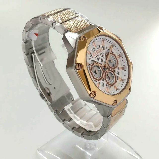 VERSUS(ヴェルサス)のゴールド白【新品】ヴェルサス/ヴェルサーチ 腕時計メンズ クロノグラフ クォーツ メンズの時計(腕時計(アナログ))の商品写真