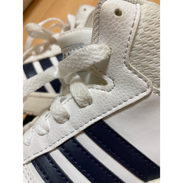 adidas(アディダス)のadidas スニーカー18センチ キッズ/ベビー/マタニティのキッズ靴/シューズ(15cm~)(スニーカー)の商品写真