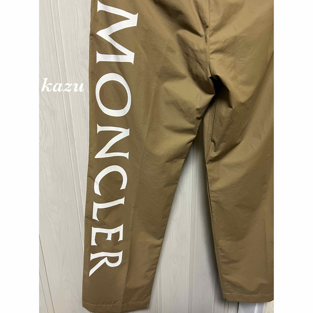 MONCLER(モンクレール)の新品 MONCLER モンクレール パンツ チノパン ナイロン メンズ 50 メンズのパンツ(チノパン)の商品写真