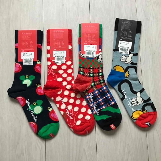 Happy Socks(ハッピーソックス)のハッピーソックス☆レディースディズニーコラボ4足セット レディースのレッグウェア(ソックス)の商品写真