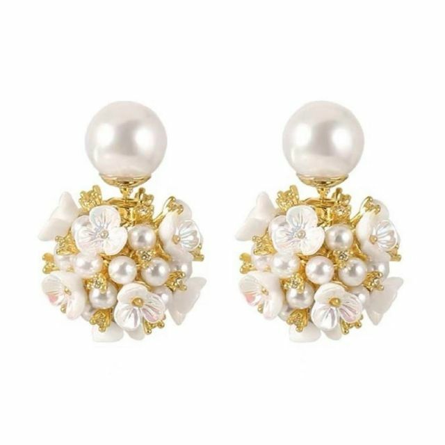 2way pearl flower pierce パール フラワー ピアス レディースのアクセサリー(ピアス)の商品写真