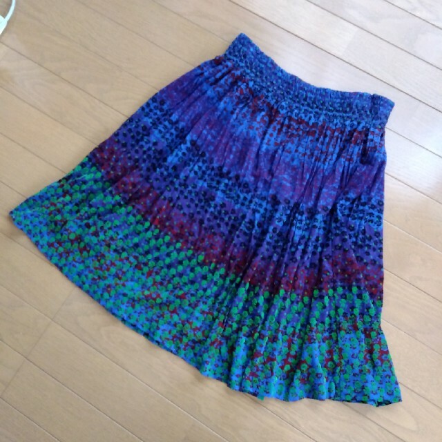 TSUMORI CHISATO(ツモリチサト)のTSUMORI CHISATO　マルチカラープリント　ウエスト総ゴムスカート レディースのスカート(ひざ丈スカート)の商品写真