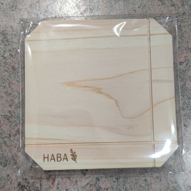 HABA(ハーバー)のHABA ノベルティ マルチコースター(ヒノキ) インテリア/住まい/日用品のキッチン/食器(テーブル用品)の商品写真