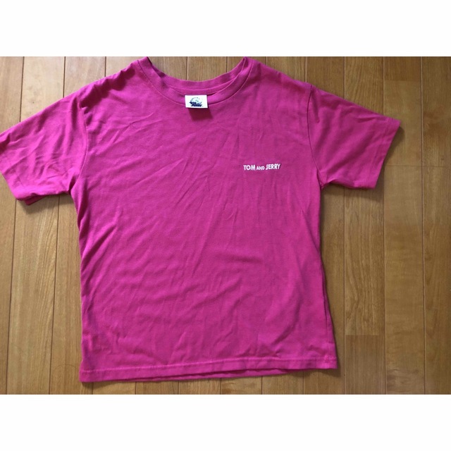 【美品】トム&ジェリー ピンクTシャツ メンズのトップス(Tシャツ/カットソー(半袖/袖なし))の商品写真