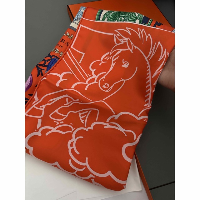 エルメス馬柄新品タグ付きスカーフ - バンダナ/スカーフ