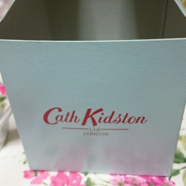 Cath Kidston(キャスキッドソン)のキャス   キッドソン    マグカップ インテリア/住まい/日用品のキッチン/食器(グラス/カップ)の商品写真