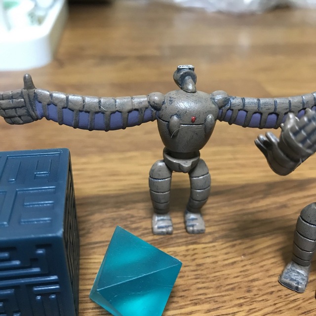セット商品】天空の城ラピュタ ロボット兵の思い・七国山行バス停稲荷 セット商品】天空の城ラピュタ ロボット兵の思い・七国山行バス停稲荷