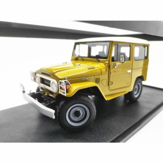 エンタメ/ホビーミニカー CULT 1/18 トヨタ ランドクルーザー FJ40 イエロー