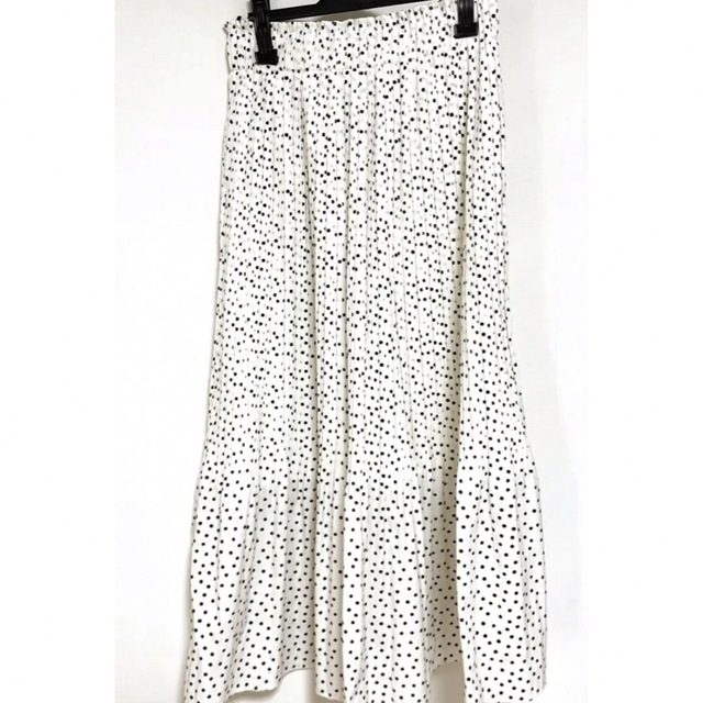 Loungedress(ラウンジドレス)の1回着 ラウンジドレス ドット プリーツ ロングスカート ホワイト  レディースのスカート(ロングスカート)の商品写真
