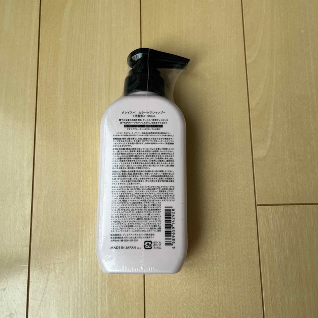 新品 クレイエンス　カラーケアシャンプー 300ml コスメ/美容のヘアケア/スタイリング(シャンプー)の商品写真