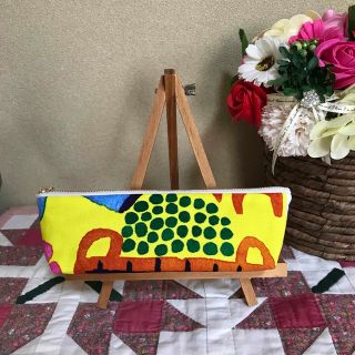 マリメッコ(marimekko)の【廃盤稀少】マリメッコ  生地　ハンドメイド　ケサトリ　レッド　ペンケース(雑貨)